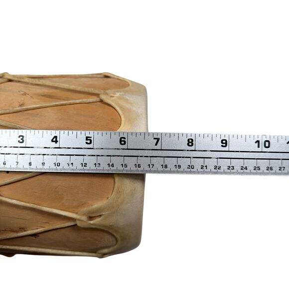 Vintage Native American Handmade Drum Wood Core Raw Animal Hide Pads & Stitching - Picture 8 of 9